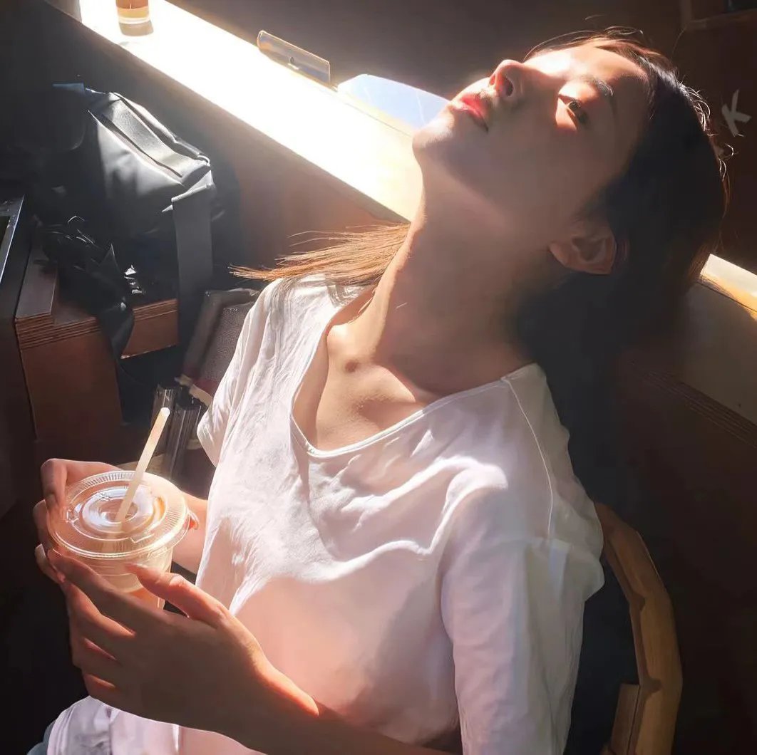 哎吔少女